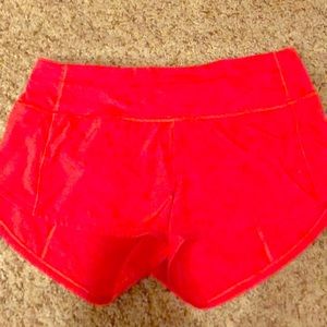 Red 2.5 inch lululemon shorts ❤️